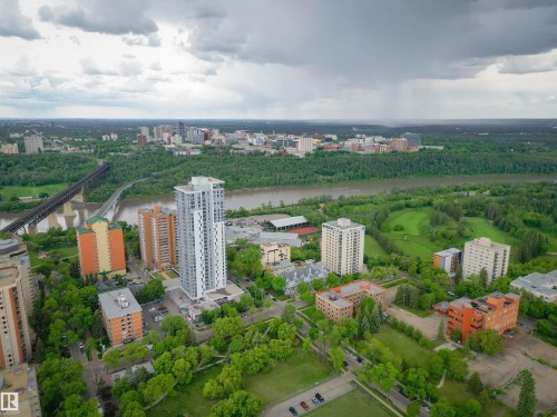 11107 98 Avenue Nw, Edmonton, AB 