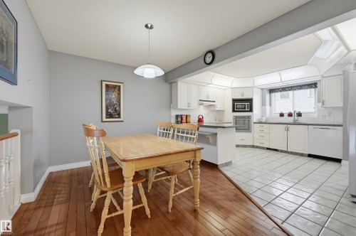 11107 98 Avenue Nw, Edmonton, AB 