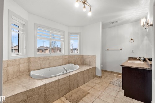 10656 181 Avenue Nw, Edmonton, AB 
