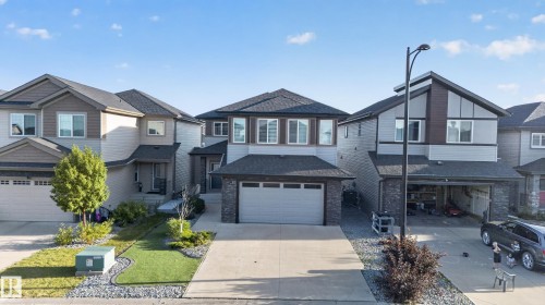 4225 Charles Close Sw, Edmonton, AB 