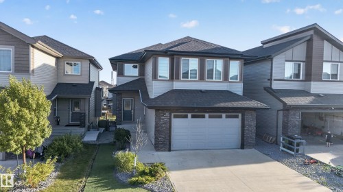 4225 Charles Close Sw, Edmonton, AB 