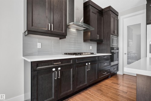 4225 Charles Close Sw, Edmonton, AB 