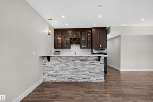 4225 Charles Close Sw, Edmonton, AB 