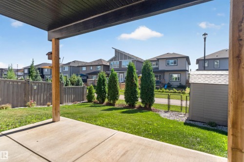 4225 Charles Close Sw, Edmonton, AB 