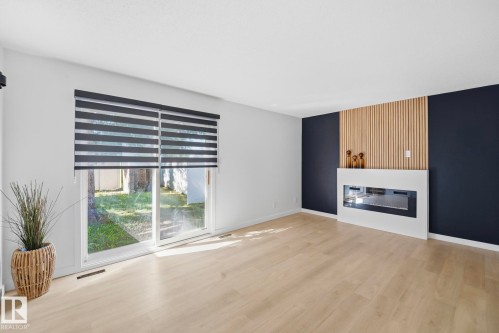 21 Lakewood Village Nw, Edmonton, AB 