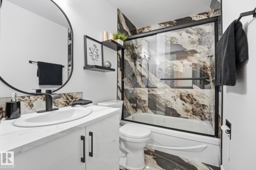 21 Lakewood Village Nw, Edmonton, AB 