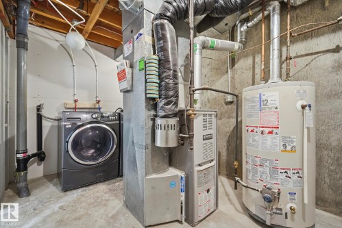 21 Lakewood Village Nw, Edmonton, AB 