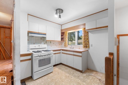12352 St Albert Trail Nw, Edmonton, AB 