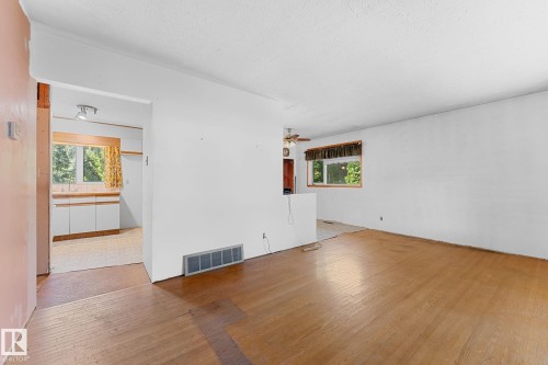 12352 St Albert Trail Nw, Edmonton, AB 