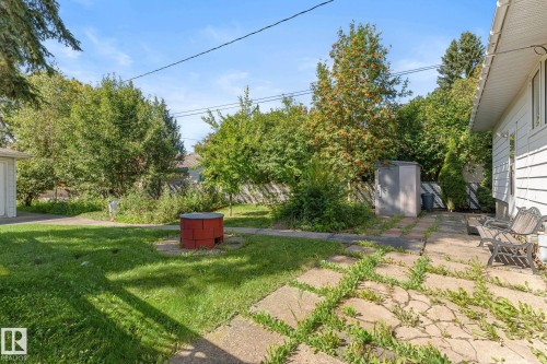 12352 St Albert Trail Nw, Edmonton, AB 