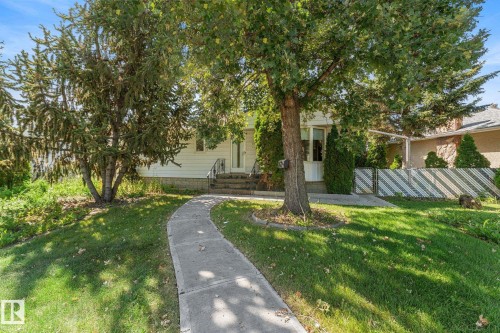 12352 St Albert Trail Nw, Edmonton, AB 