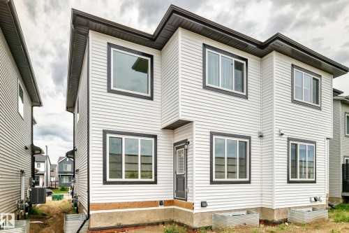 215 Savoy Crescent, Sherwood Park, AB 