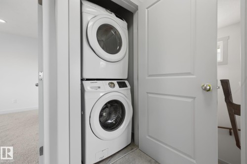 Stacked washer and dryer units - 8952 81 Avenue Nw, Edmonton, AB 
