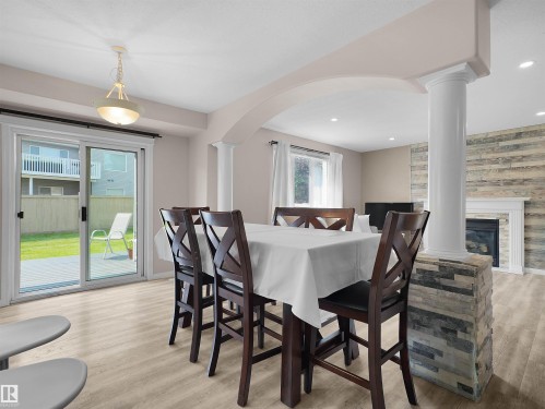 614 Layton Crest Nw, Edmonton, AB - Indoor Photo Showing Dining Room