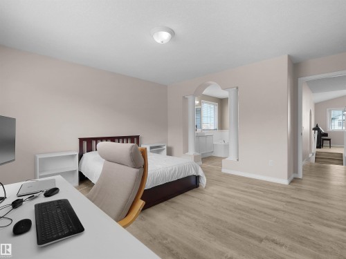 614 Layton Crest Nw, Edmonton, AB - Indoor Photo Showing Bedroom