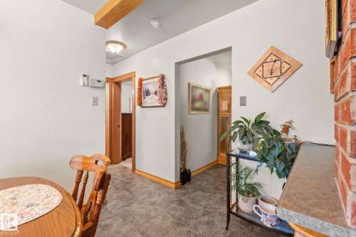 9719 65 Avenue Nw, Edmonton, AB 