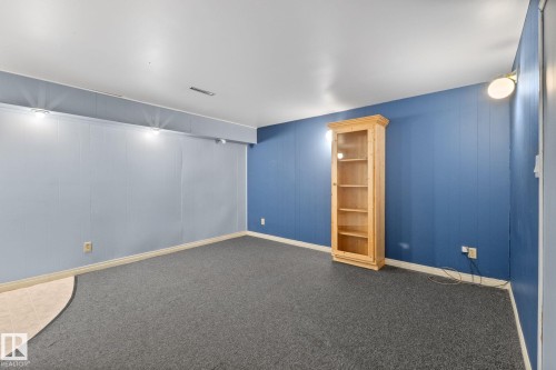9719 65 Avenue Nw, Edmonton, AB 