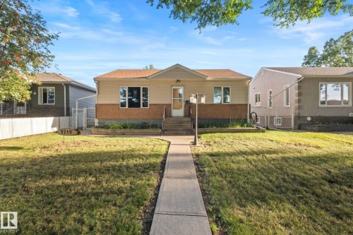 9719 65 Avenue Nw, Edmonton, AB 