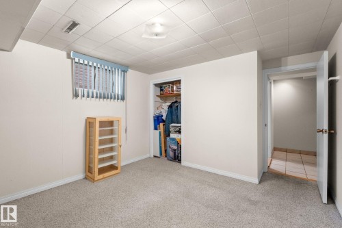 9719 65 Avenue Nw, Edmonton, AB 