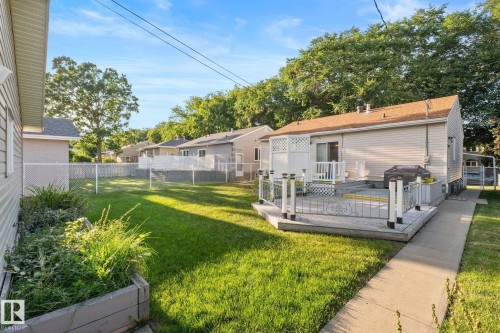 9719 65 Avenue Nw, Edmonton, AB 