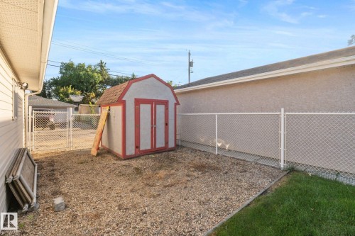 9719 65 Avenue Nw, Edmonton, AB 