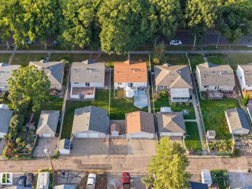9719 65 Avenue Nw, Edmonton, AB 