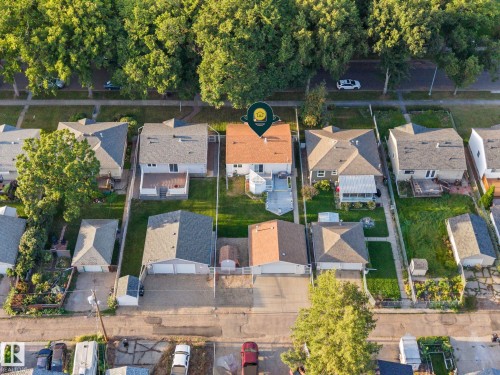 9719 65 Avenue Nw, Edmonton, AB 