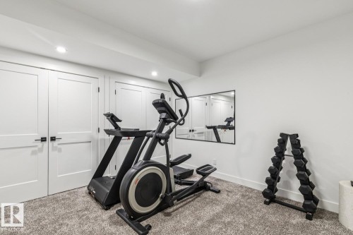 9323 75 Avenue Nw, Edmonton, AB 