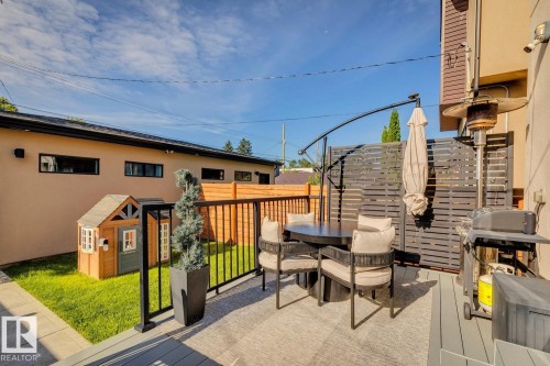 9323 75 Avenue Nw, Edmonton, AB 