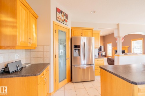 7707 166 Avenue Nw, Edmonton, AB 