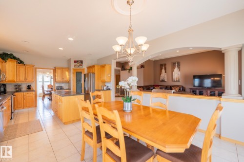 7707 166 Avenue Nw, Edmonton, AB 
