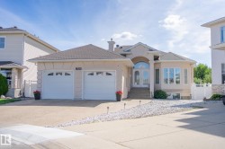 7707 166 Avenue NW  Edmonton, AB T5Z 3V8