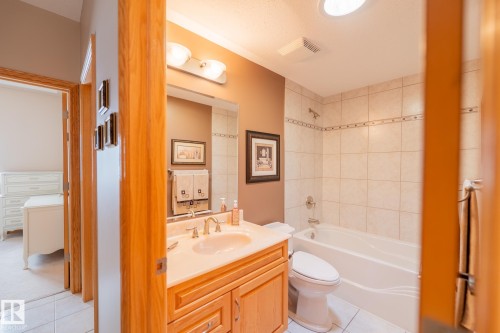 7707 166 Avenue Nw, Edmonton, AB 