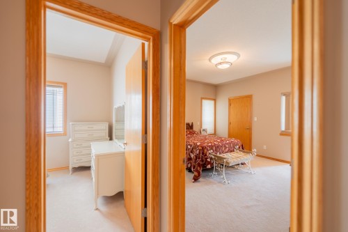 7707 166 Avenue Nw, Edmonton, AB 