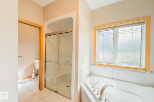 7707 166 Avenue Nw, Edmonton, AB 