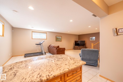 7707 166 Avenue Nw, Edmonton, AB 