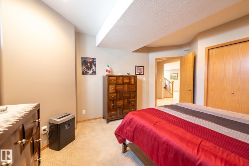 7707 166 Avenue Nw, Edmonton, AB 