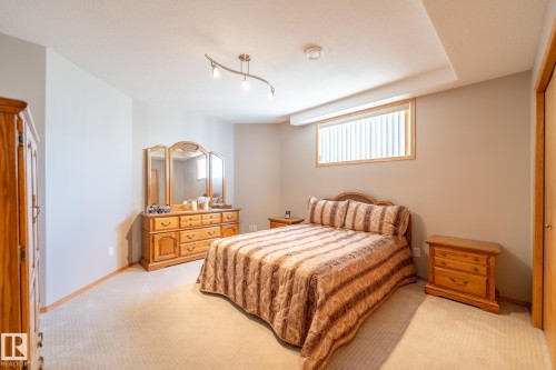 7707 166 Avenue Nw, Edmonton, AB 