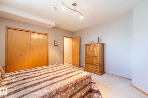 7707 166 Avenue Nw, Edmonton, AB 