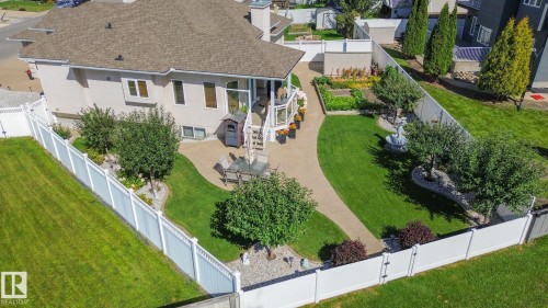 7707 166 Avenue Nw, Edmonton, AB 