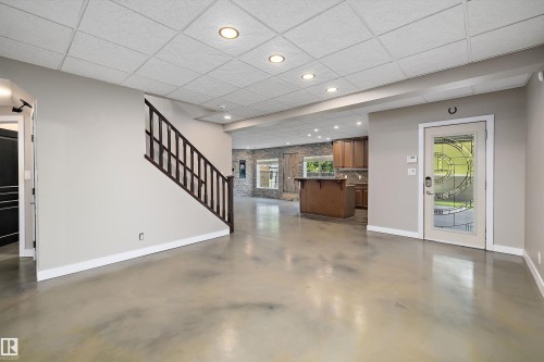 4044 Crowsnest Crescent, Sherwood Park, AB - Indoor Photo Showing Other Room