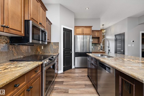 4044 Crowsnest Crescent, Sherwood Park, AB - Indoor Photo Showing Kitchen With Double Sink With Upgraded Kitchen