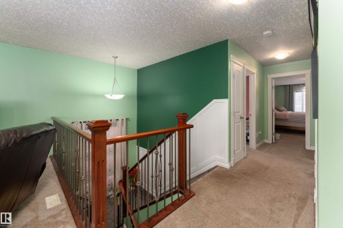 16613 58A Street Nw, Edmonton, AB 