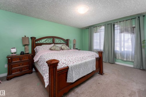 16613 58A Street Nw, Edmonton, AB 