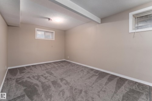 16613 58A Street Nw, Edmonton, AB 