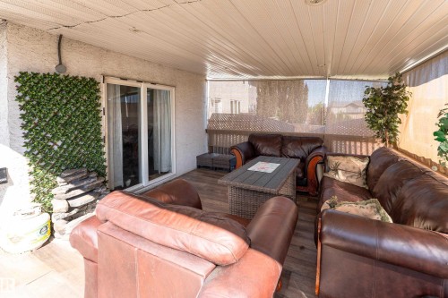 16613 58A Street Nw, Edmonton, AB 