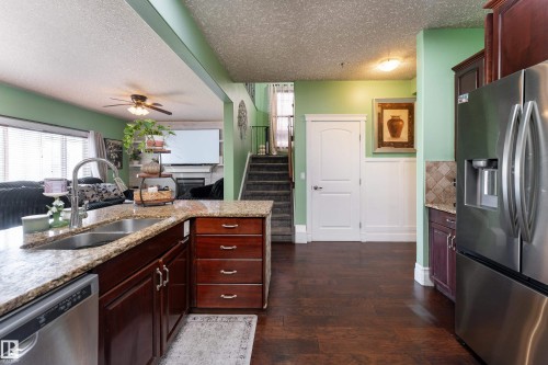 16613 58A Street Nw, Edmonton, AB 
