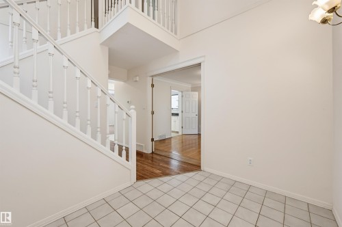 11107 University Avenue Nw, Edmonton, AB 