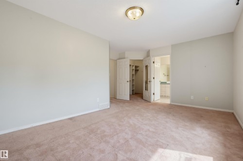 11107 University Avenue Nw, Edmonton, AB 