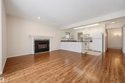 11107 University Avenue Nw, Edmonton, AB 